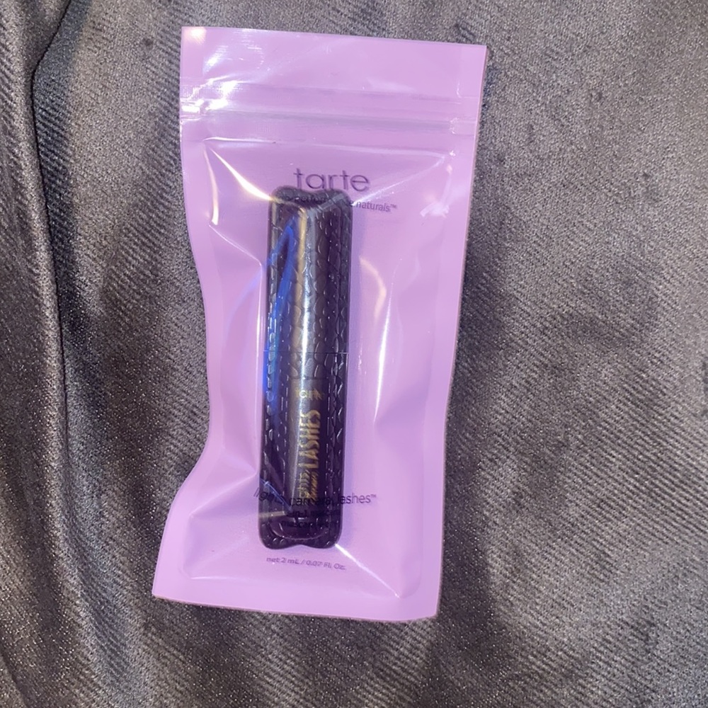 🪿4 piece Brand new Makeup bundle! - Picture 2 of 9